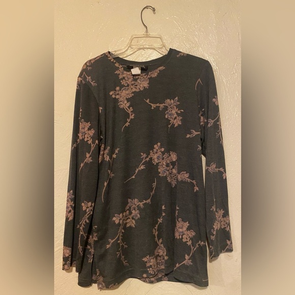 Classics by Carol Anderson 2 piece Set - Picture 1 of 4